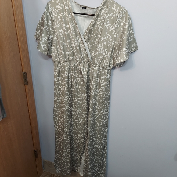 Bloom Flutter Sleeve Ditsy Floral Pocket Split Maxi Dress Size - Picture 10 of 12